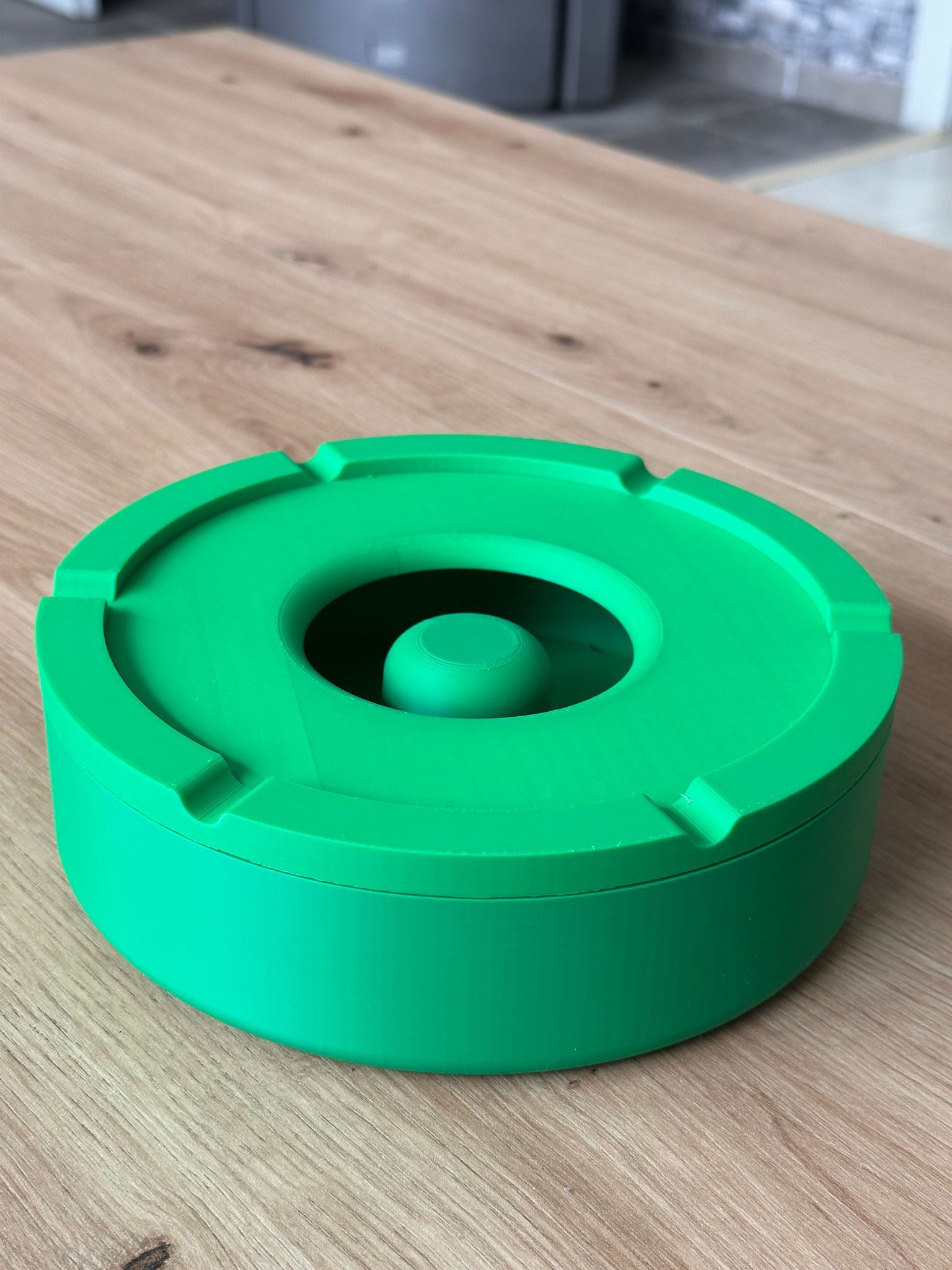 Aschenbecher „Bärbel“ - Lovelia – Dinge, die Freude machen. Persönlich, individuell und mit Funktion.