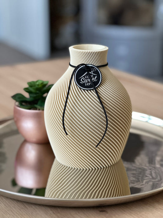 Design Vase „Hebrix“ - Lovelia – Dinge, die Freude machen. Persönlich, individuell und mit Funktion.