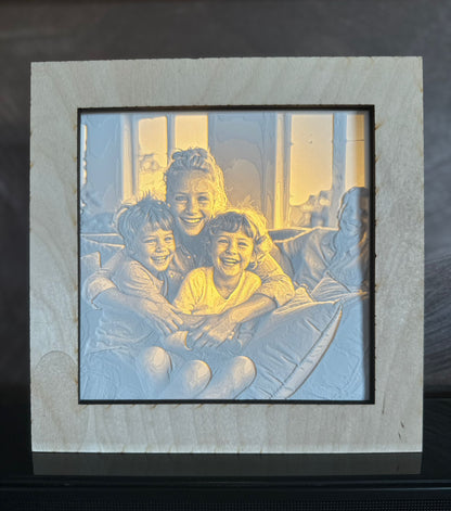 Lithophanlampe mit wählbarem Rahmen - Lovelia – Dinge, die Freude machen. Persönlich, individuell und mit Funktion.